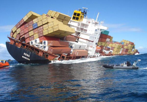 sinking-containter-cargo-ship-600x418